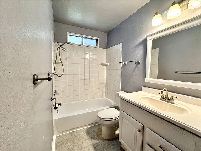 2203 Granberry Dr #A — Photo 10