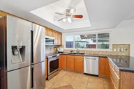 N 81st St-S1709-013.jpg