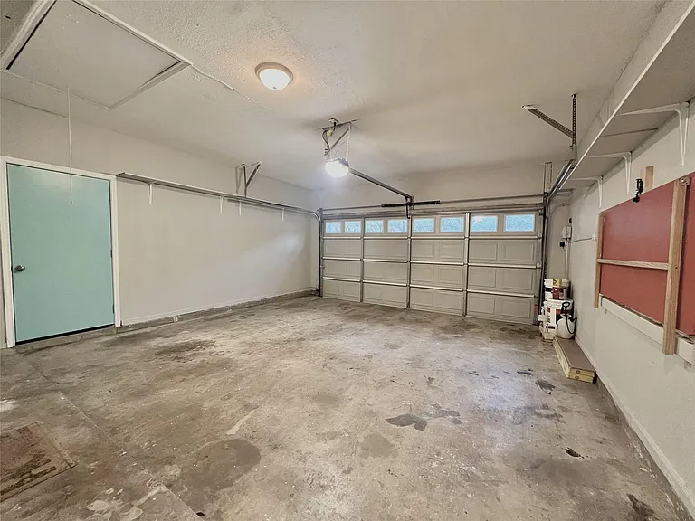 11917 Meadowfire Dr — Photo 30