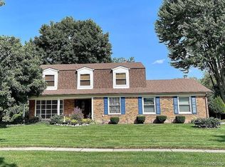 5184 Hertford Dr, Troy, MI