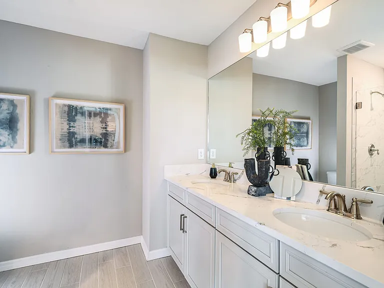 5657 Tripoli Dr — Photo 24