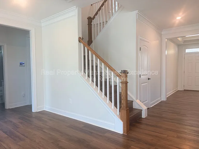 16 Clear Creek Cir — Photo 35