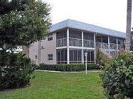 3rd image of 641 Periwinkle Way Unit B6