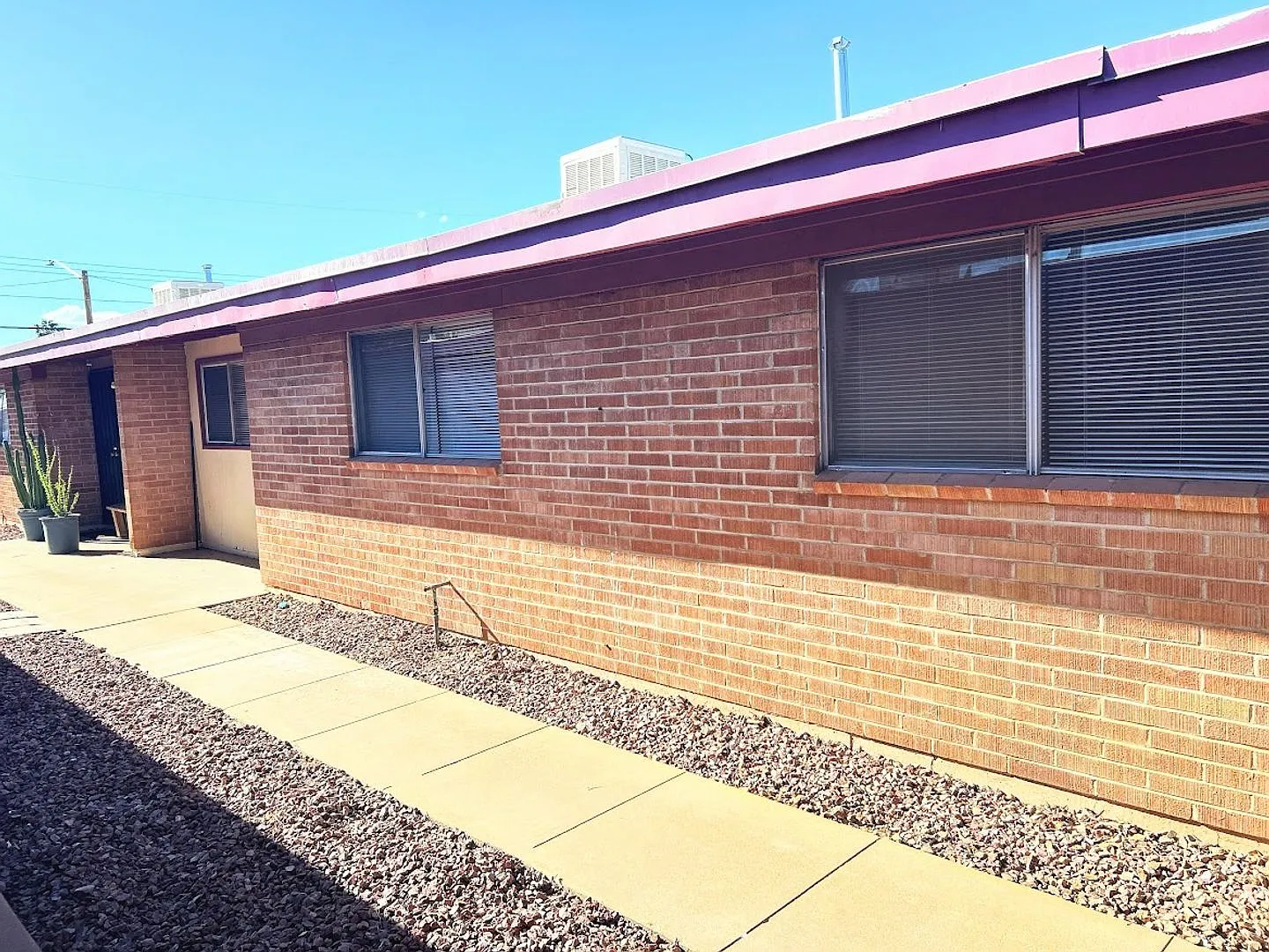 Jefferson Apartments — Photo 3