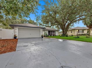 6 Sandalwood Dr, Davenport, FL 33837