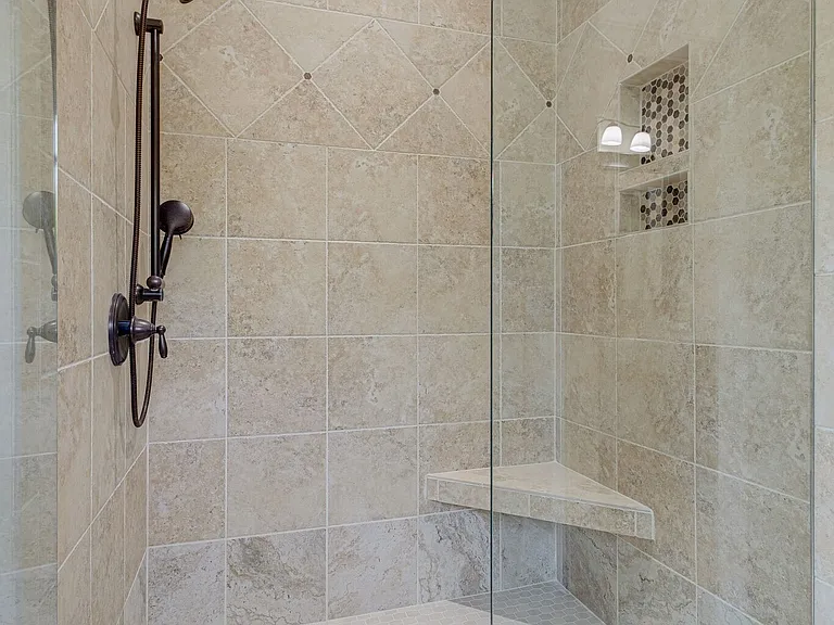 8231 Glover Dr — Photo 85