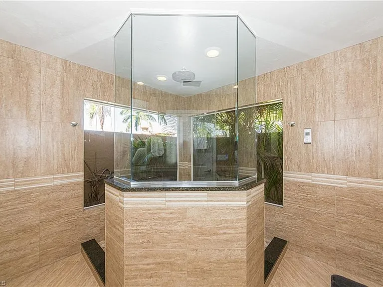 219 Copperfield Ct — Photo 12