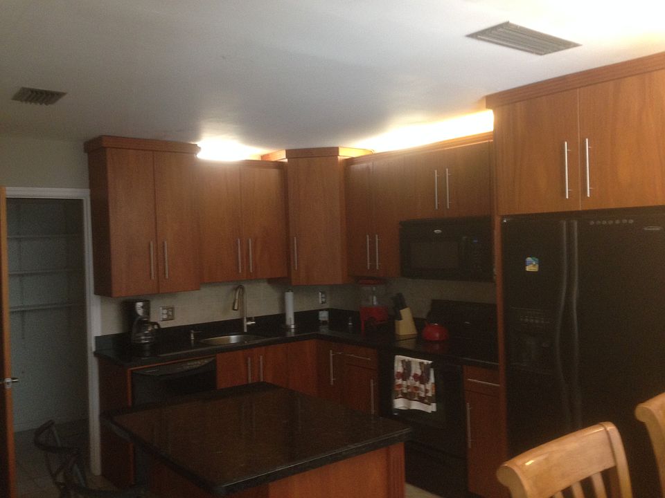 1st image of 4627 Holly Lake Dr