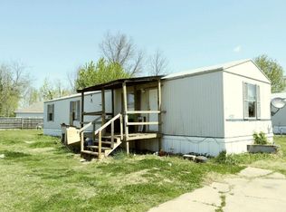 119 E 5th St, Mounds, OK 74047