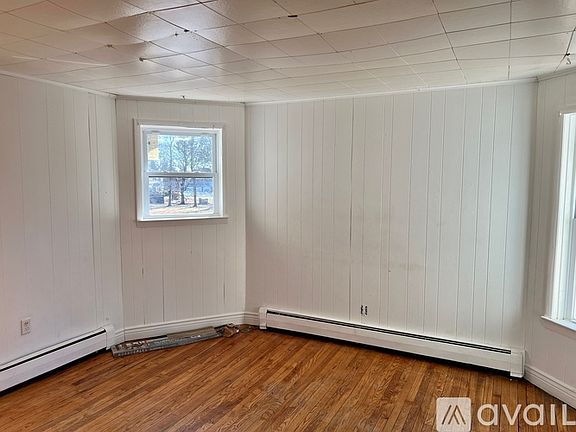 2nd image of 9 S Main St APT 4