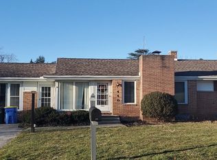440 Hill N Dale Dr, York, PA 17403