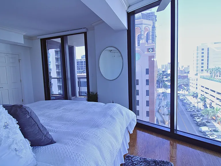 1 Beach Dr SE #1014 — Photo 19