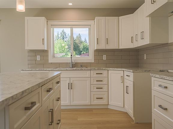 5th image of 5700 Pierce Rd #206