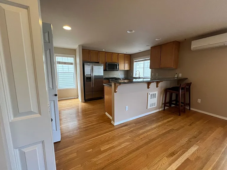 2645 B NW #57 — Photo 10