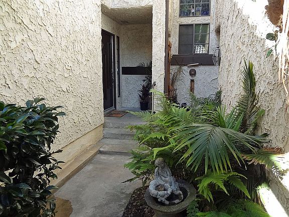3rd image of 4111 Eucalyptus Ln