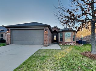 1332 Red River Dr, Aubrey, TX 76227