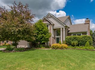 1829 Michelle Ct, Ann Arbor, MI 48105