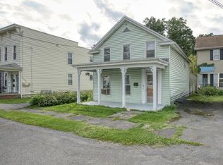18 7th St, Waterford, NY 12188