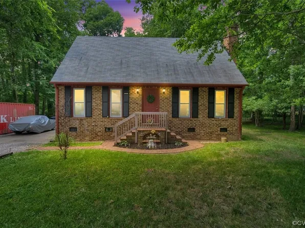 25325 Fulmar Cir, North Dinwiddie, VA 23803