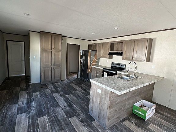 4th image of 1002 SW 25th St #1002