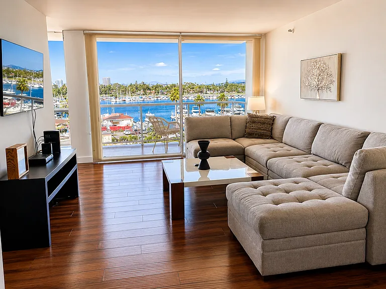 1710 Avenida Del Mundo #306 — Photo 3