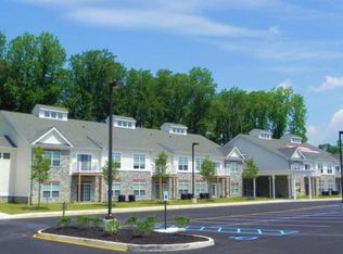 887 Salem Church Rd APT 13, Newark, DE 19702