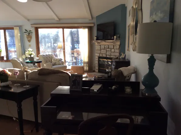 3720 S Bayberry Ln #3720, Greenfield, WI 53228