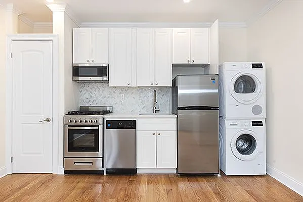 Rented by Bold New York | media 14