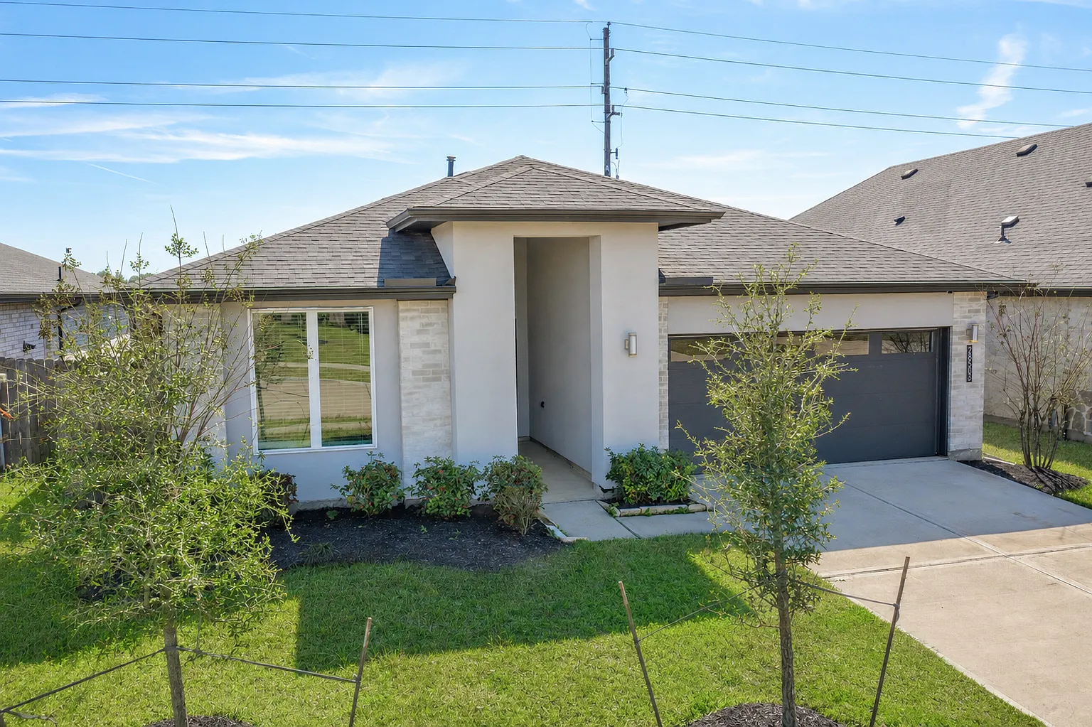 4 bed, 2217 sqft, $2,690 — Photo 4