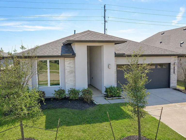 28503 Hannahs Harbor Ln — Photo 4