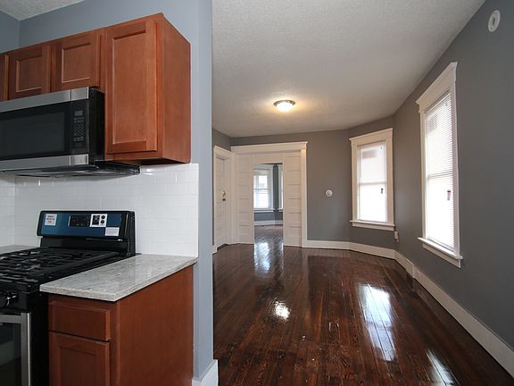 5th image of 168 Chatham St Floor 2