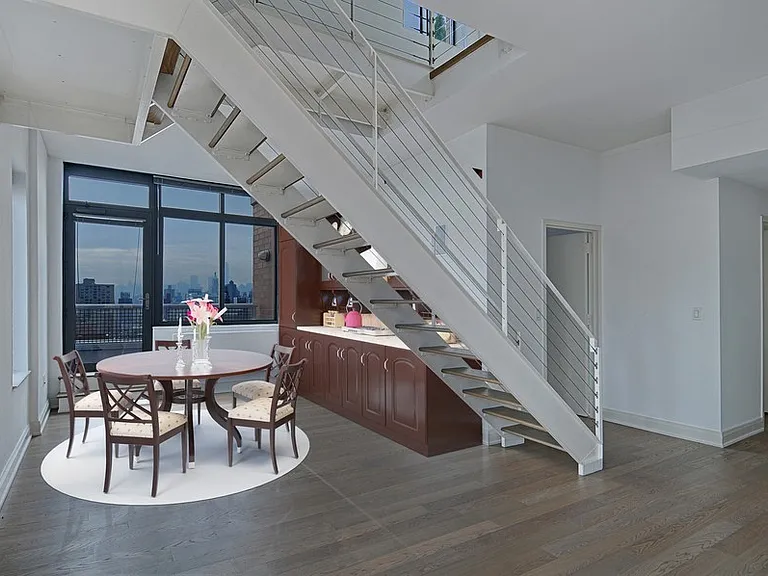 222 E 34th St #2404 — Photo 2