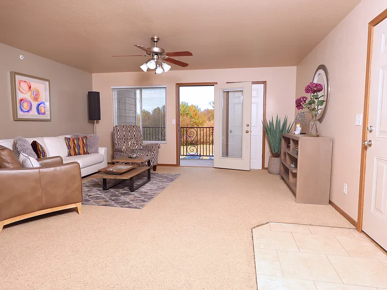 Stone Pointe — Photo 12