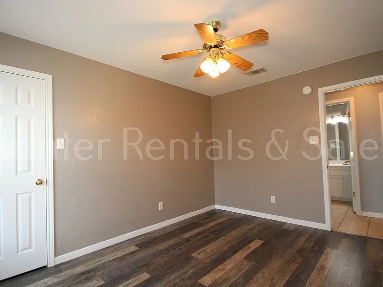 3007A Dannen Ct — Photo 17