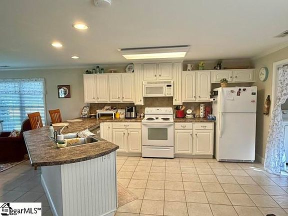 2nd image of 115 Taylors Rd