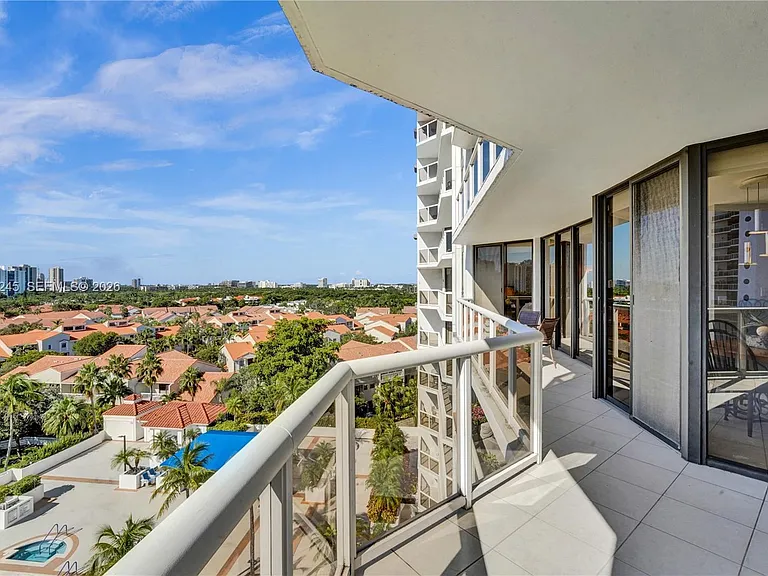3600 Yacht Club Dr #904 — Photo 53
