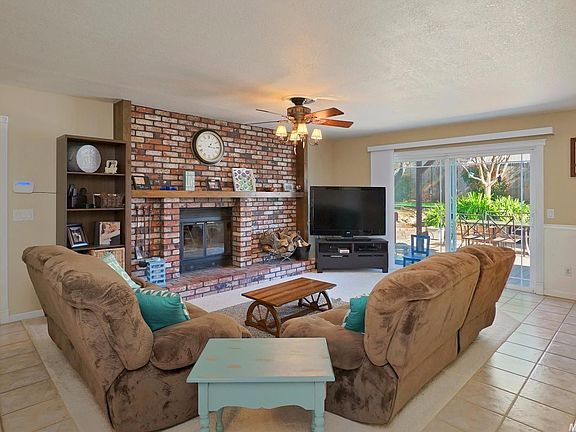 2nd image of 3490 Orinda Cir