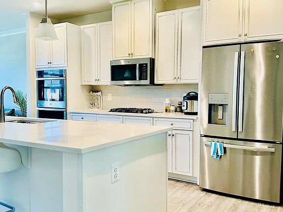 2nd image of 14049 Sunrise Valley Dr Unit 7P