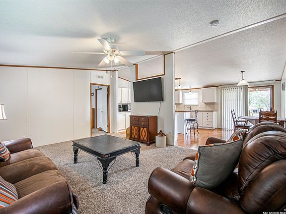 5th image of 560 Northway Dr