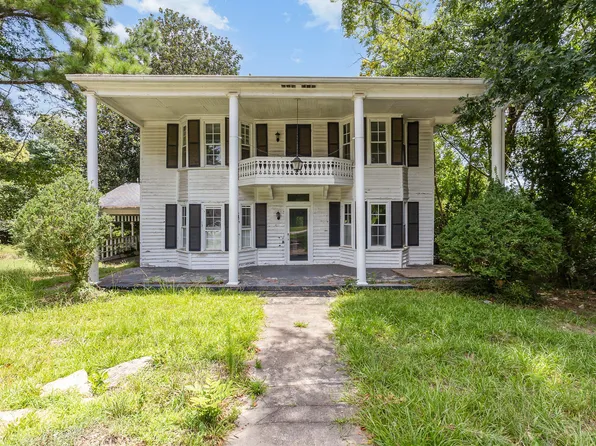 421 Grigsby Ave, Holly Springs, NC 27540