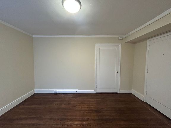 5th image of 2146 Van Ness Ave #C