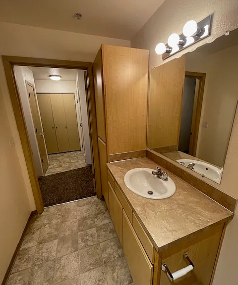 Boulder Creek Apartments — Photo 32