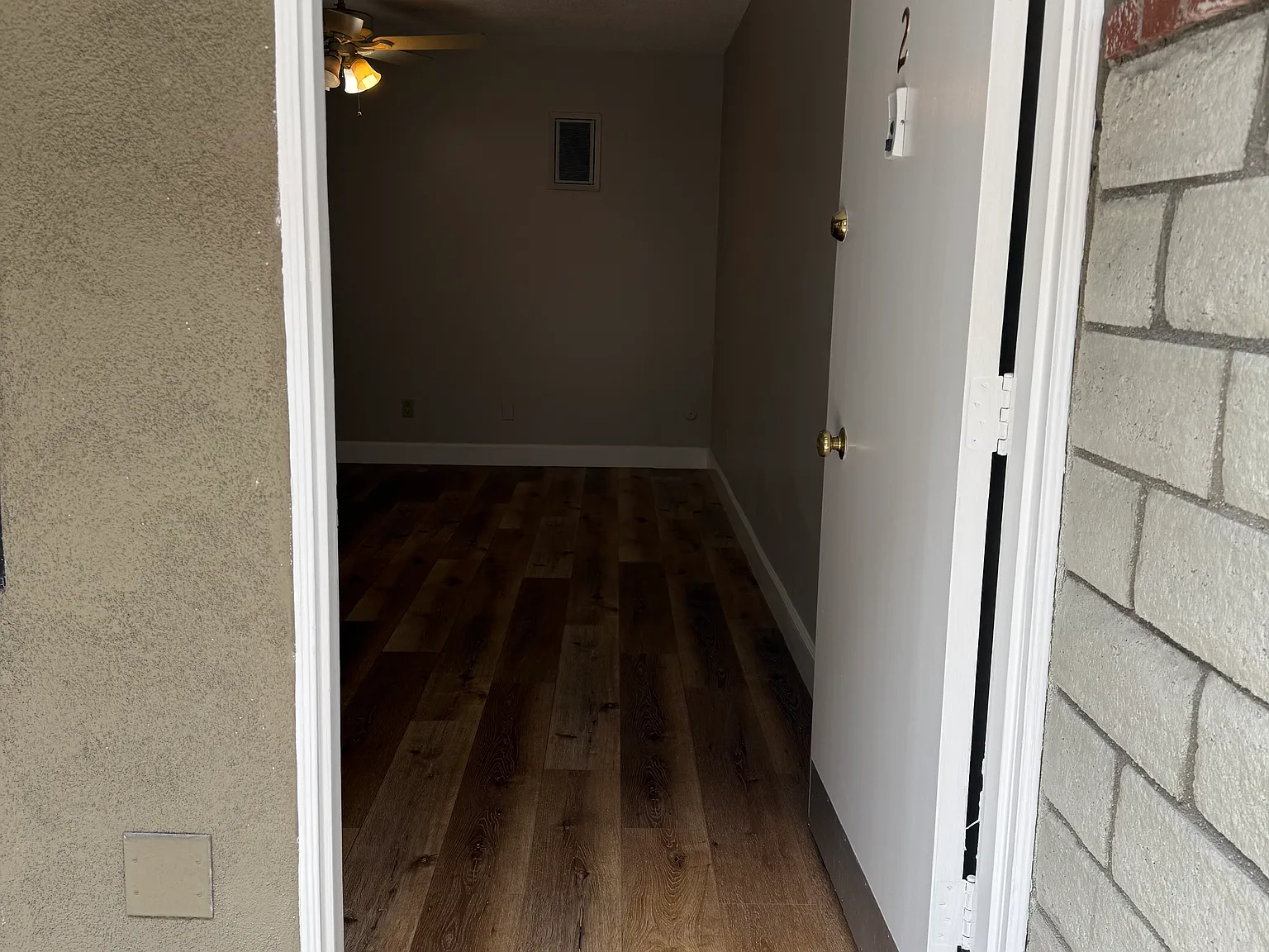 2 bed, 800 sqft, $2,999 — Photo 2