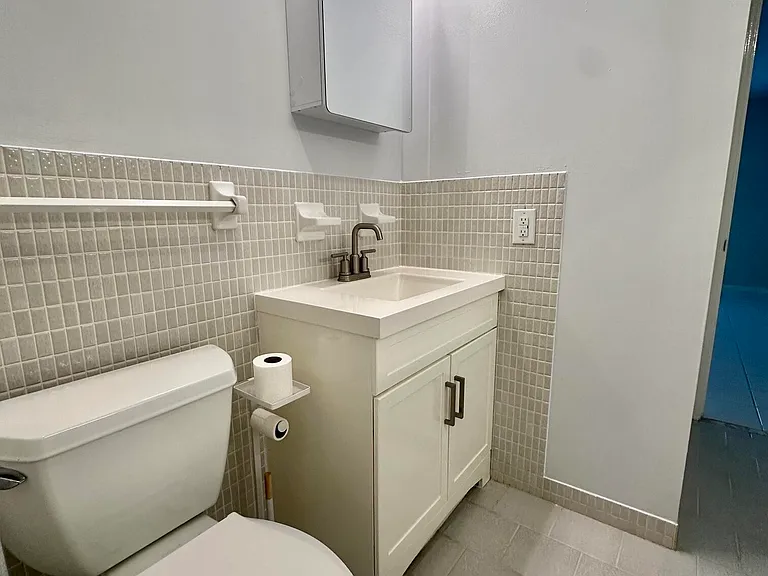 2171 NE 66th St #828 — Photo 12