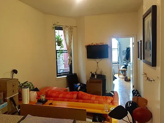 Rented by PennApts | media 9