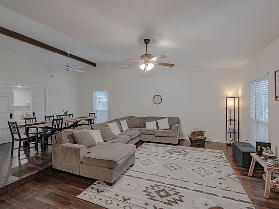 5th image of 2307 Pennington Dr