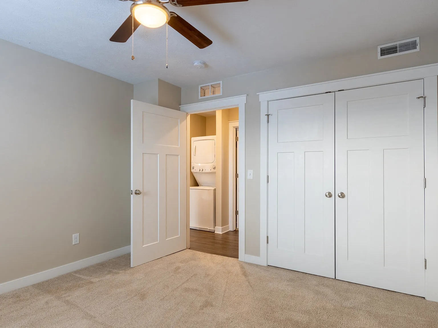 Alpine Apartment Homes — Photo 4