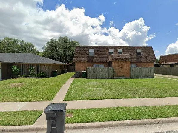 304 Palmwood Dr #D, Victoria, TX 77901
