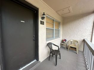 2417 NE 6th St APT 8, Ocala, FL 34470