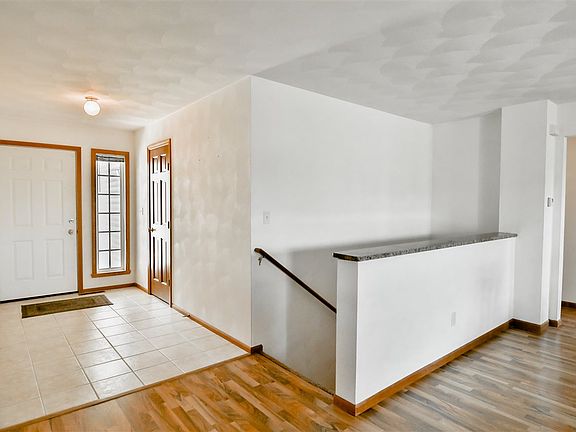 3rd image of 5503 Wynmere Dr